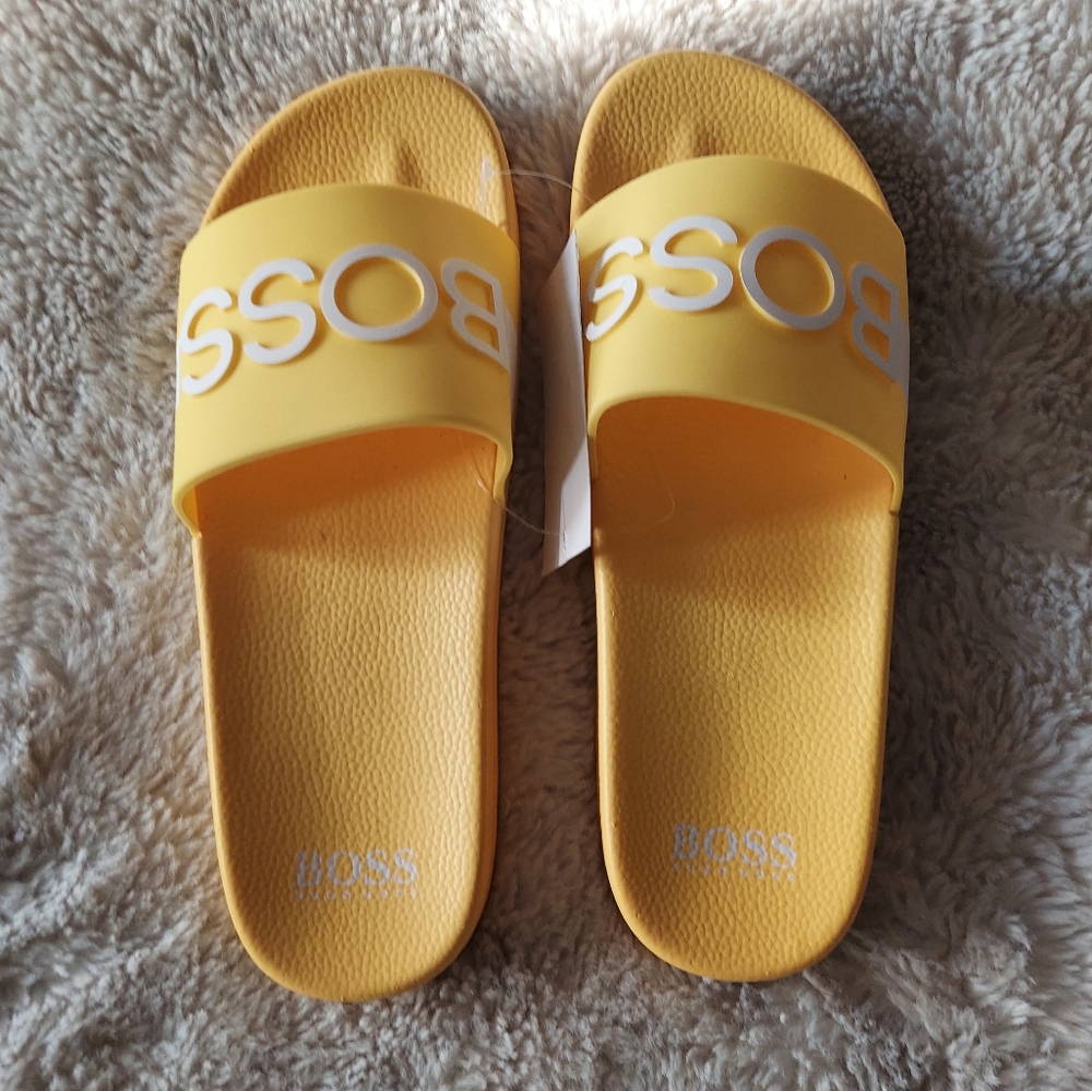 Hugo Boss slides EU41 - Picture 2 of 3